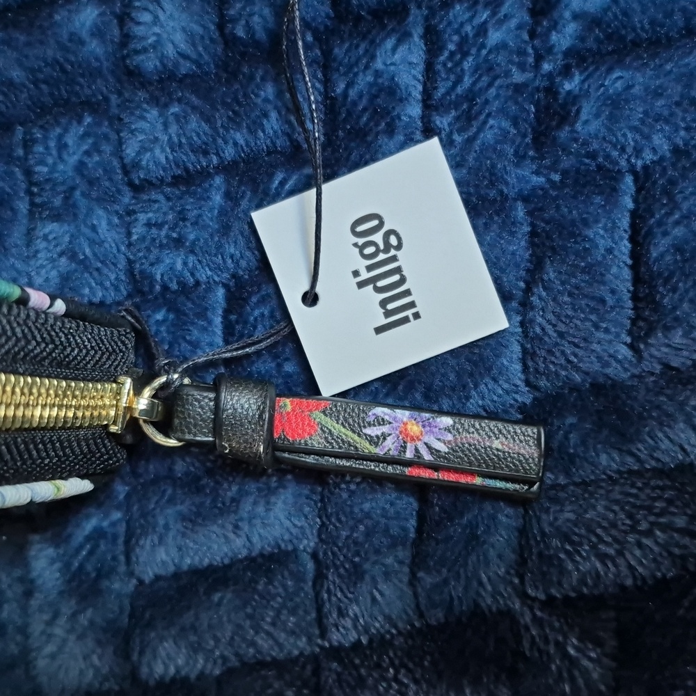 Floral Black Tri-Zippered Wallet From Indigo, New With Tags - Picture 3 of 12